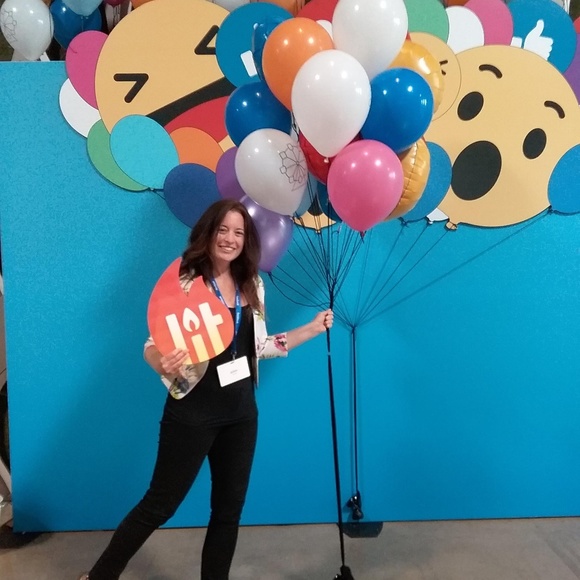 Meet your Posher, Ashley - Picture 1 of 2